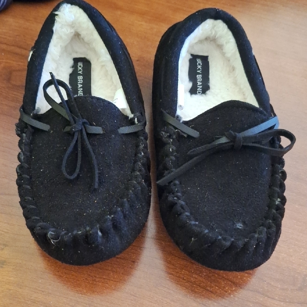 Lucky Brand Black Moccasin Slippers